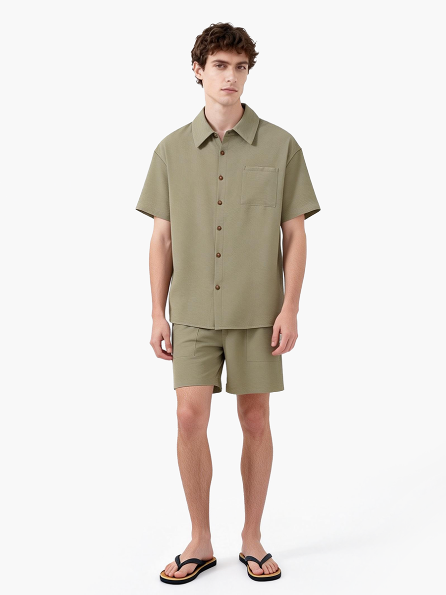 男士休闲套装，包括衬衫和短裤